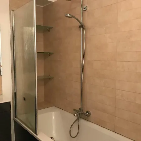 Belle Rade Les Pieds Dans L'eau *